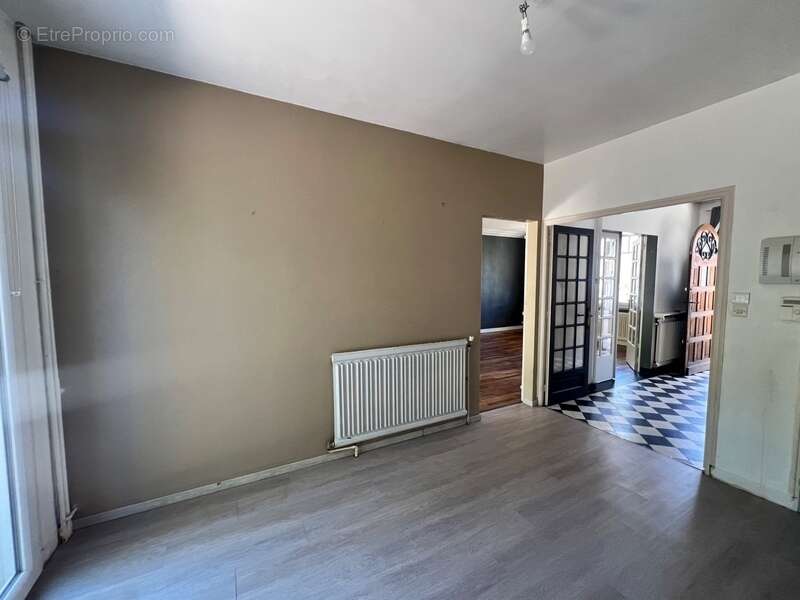 Grande Maison 140 m² – HYPER CENTRE– Jardin, garage, dépendance - photo 7