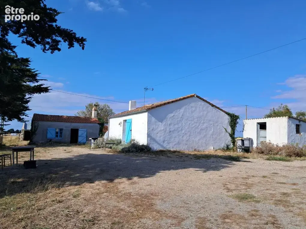 Maison 1 pièce 35 m² à vendre à Bouin (85230) - photo 2