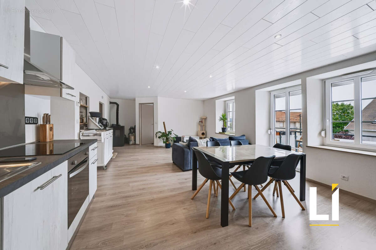 Appartement 74 m² à Charquemont  - photo 2