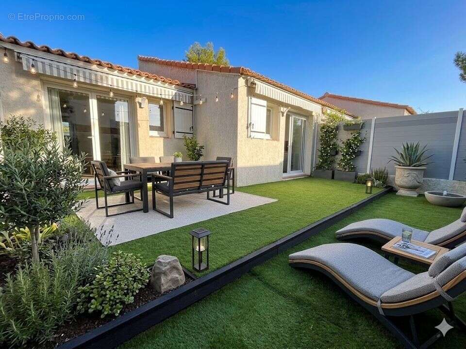 Maison à SAUSSET-LES-PINS