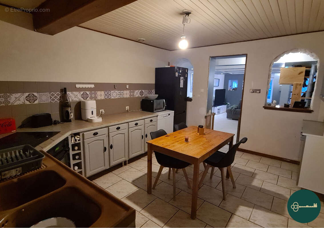 Maison à NEUVILLE-LES-VAUCOULEURS