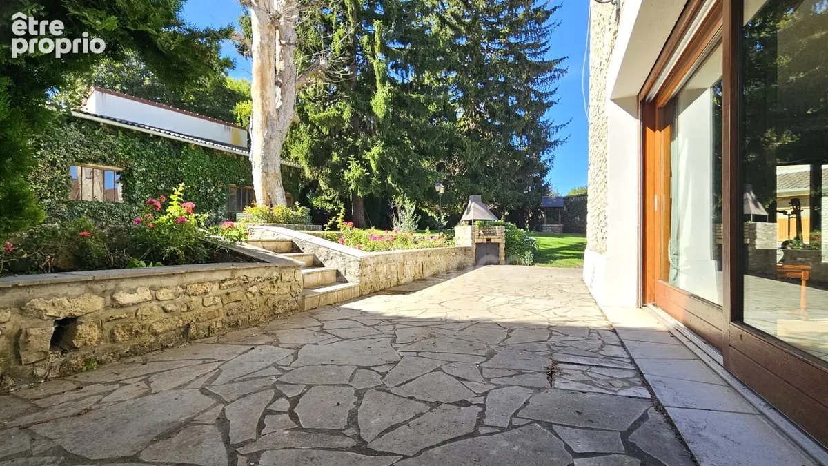 A vendre Maison en Pierre 8 pièces ETAMPES (91) - photo 3