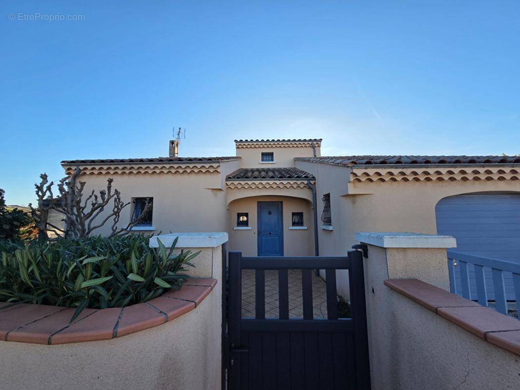 Maison à MONTELIMAR