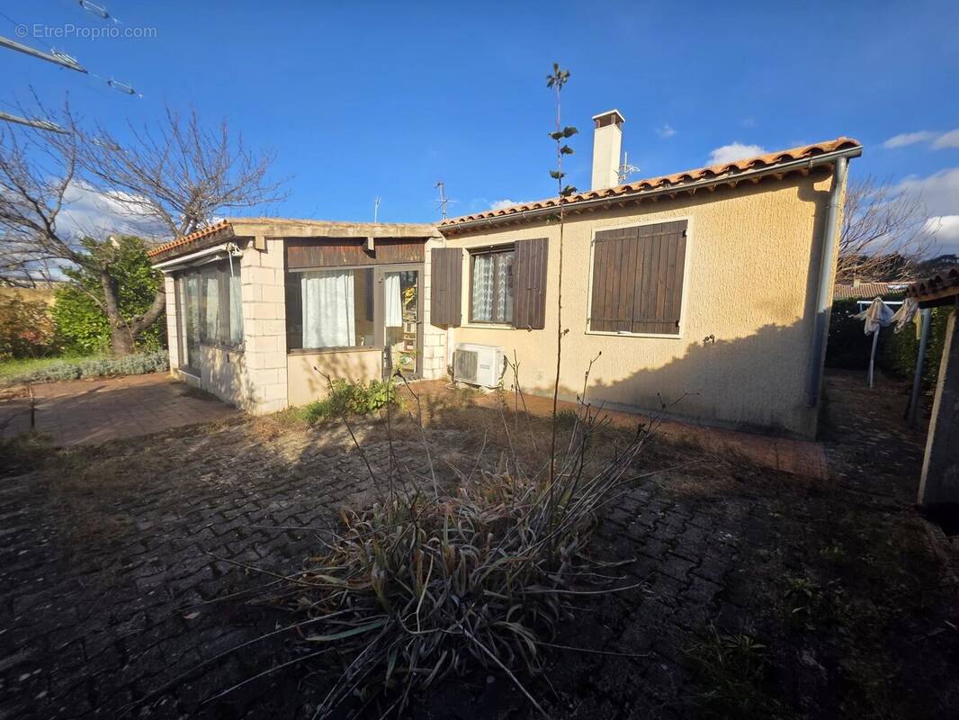 Maison à MONTELIMAR