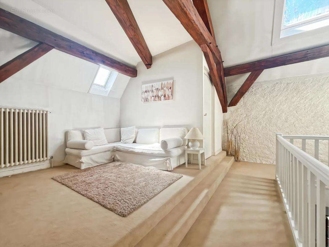 Maison à DIVONNE-LES-BAINS