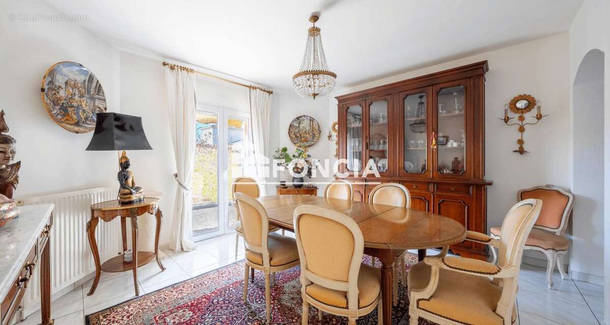 Maison à VILLENAVE-D'ORNON