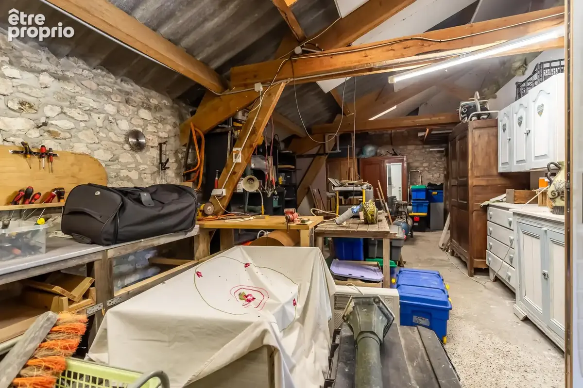Maison de campagne avec piscine, annexe, dépendances et garage - photo 37
