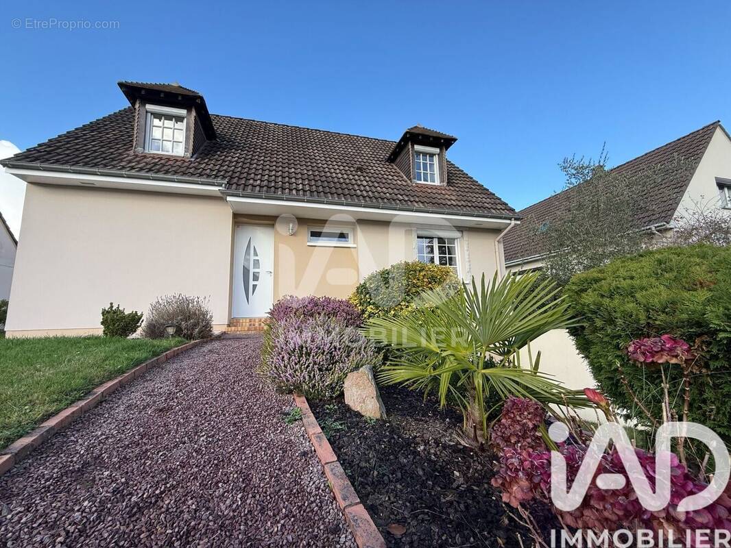 Photo 1 - Maison à LE MESNIL-ESNARD