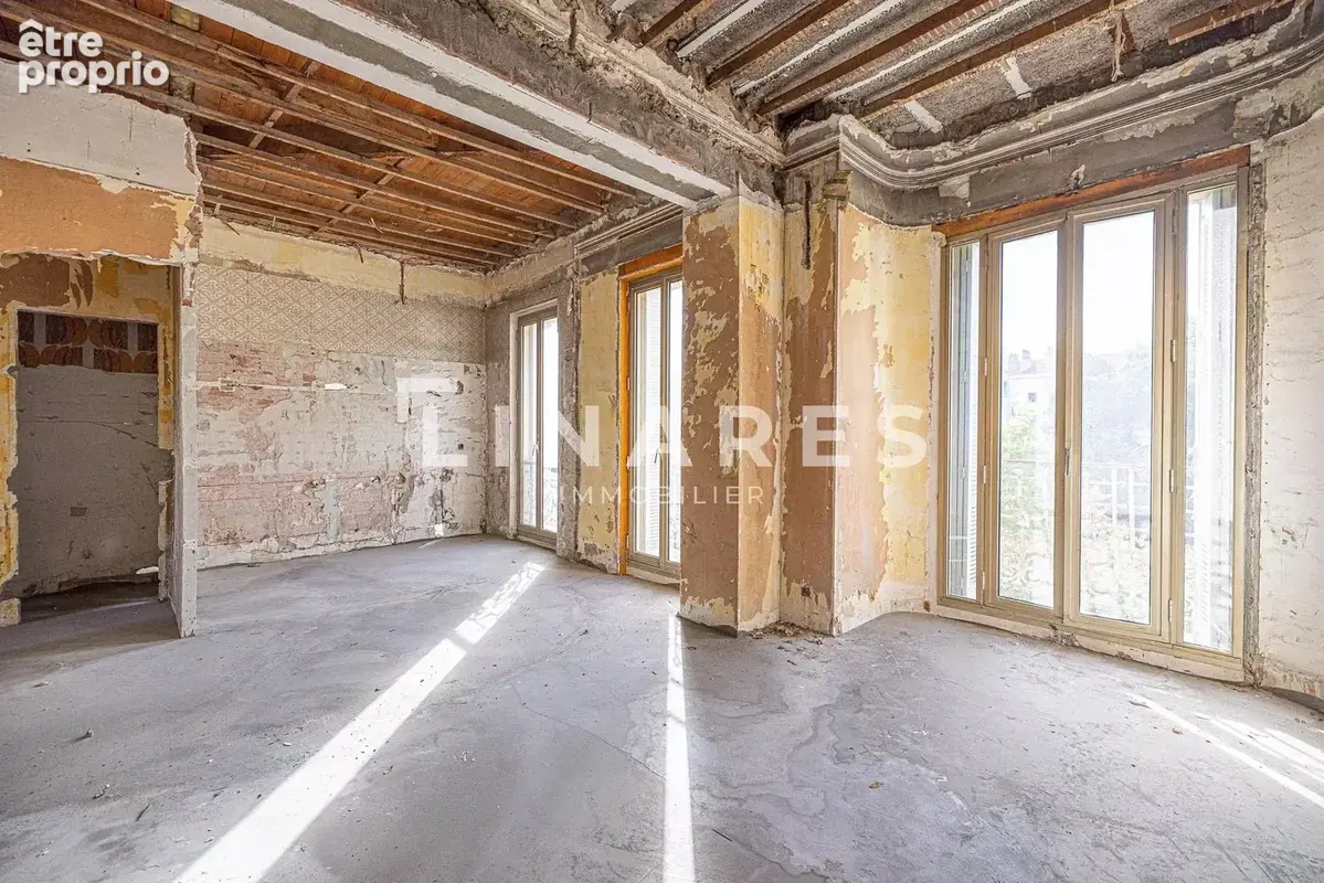 LUXURY IN TOWN - Hôtel particulier de 357m2 - Boulevard Perier 13008 - photo 13