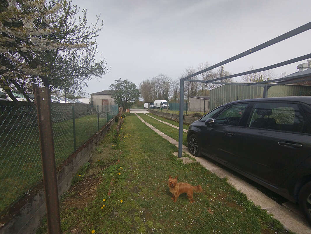 Maison à ORIGNY-SAINTE-BENOITE