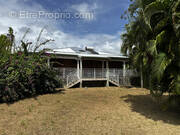 Maison à CAPESTERRE-BELLE-EAU