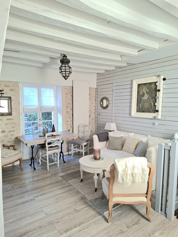 Maison à MEREVILLE