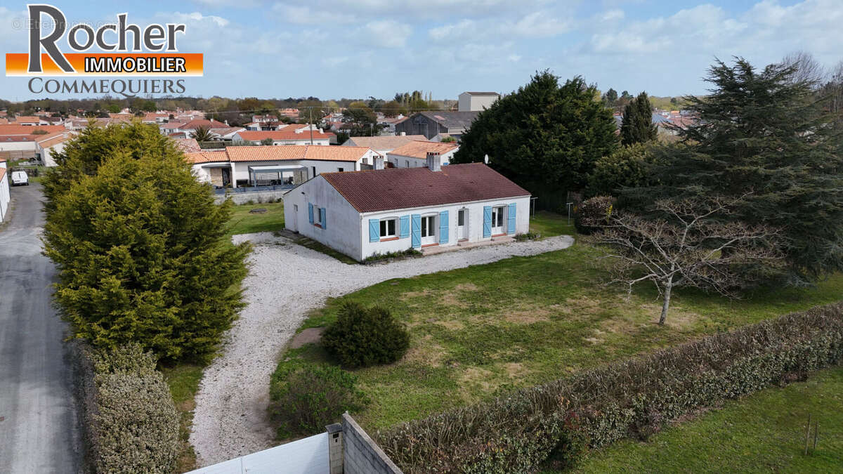 Maison à COMMEQUIERS