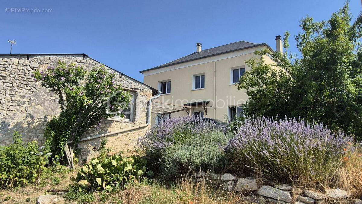 Maison à CHERY-CHARTREUVE