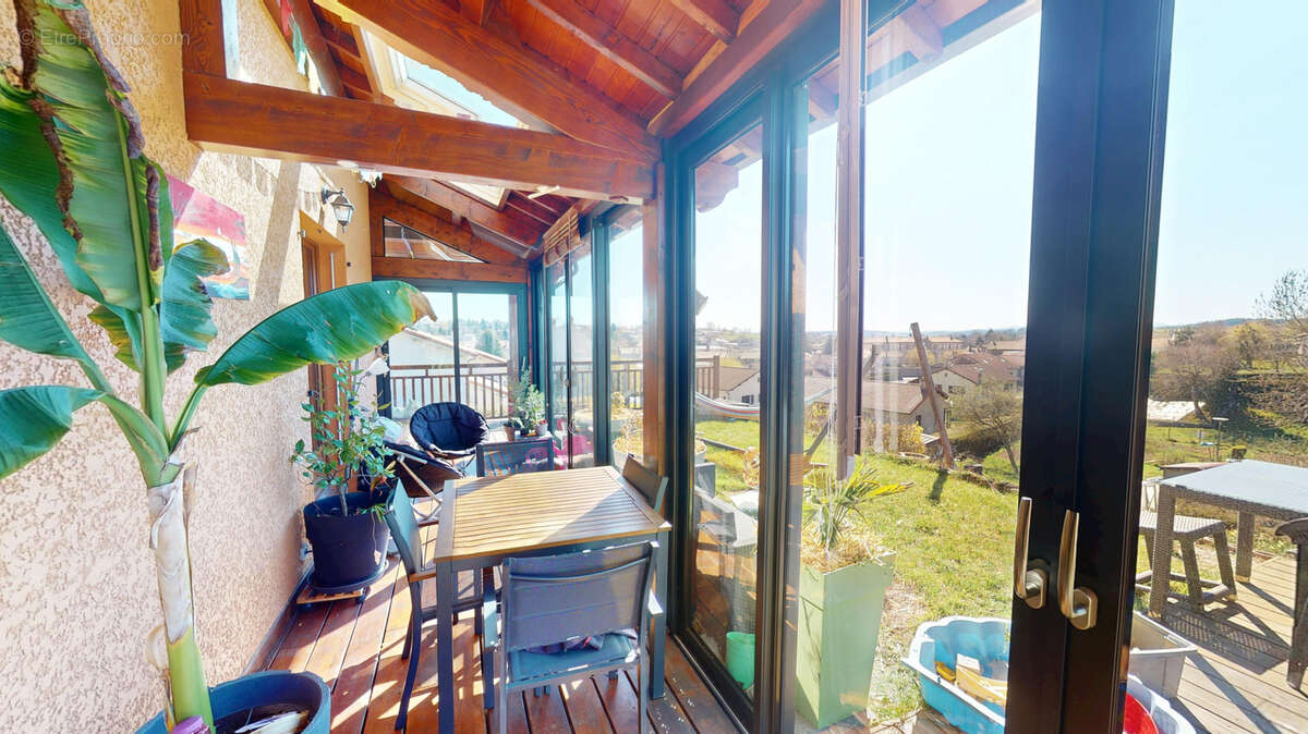 Maison à CRAPONNE-SUR-ARZON