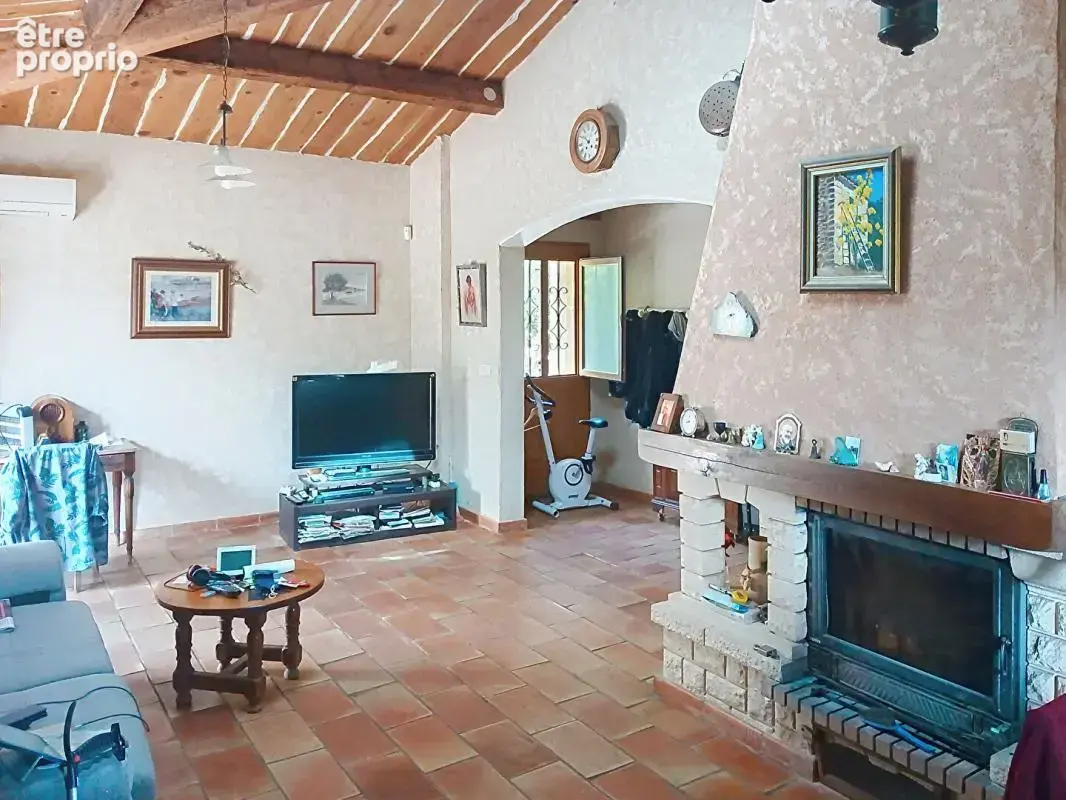 Maison avec dépendances, piscine et garage - Brignoles - photo 7