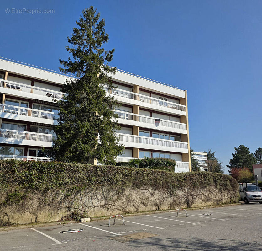 Appartement à ELANCOURT