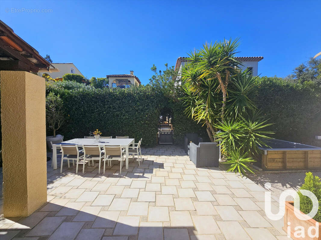 Photo 3 - Maison à FREJUS