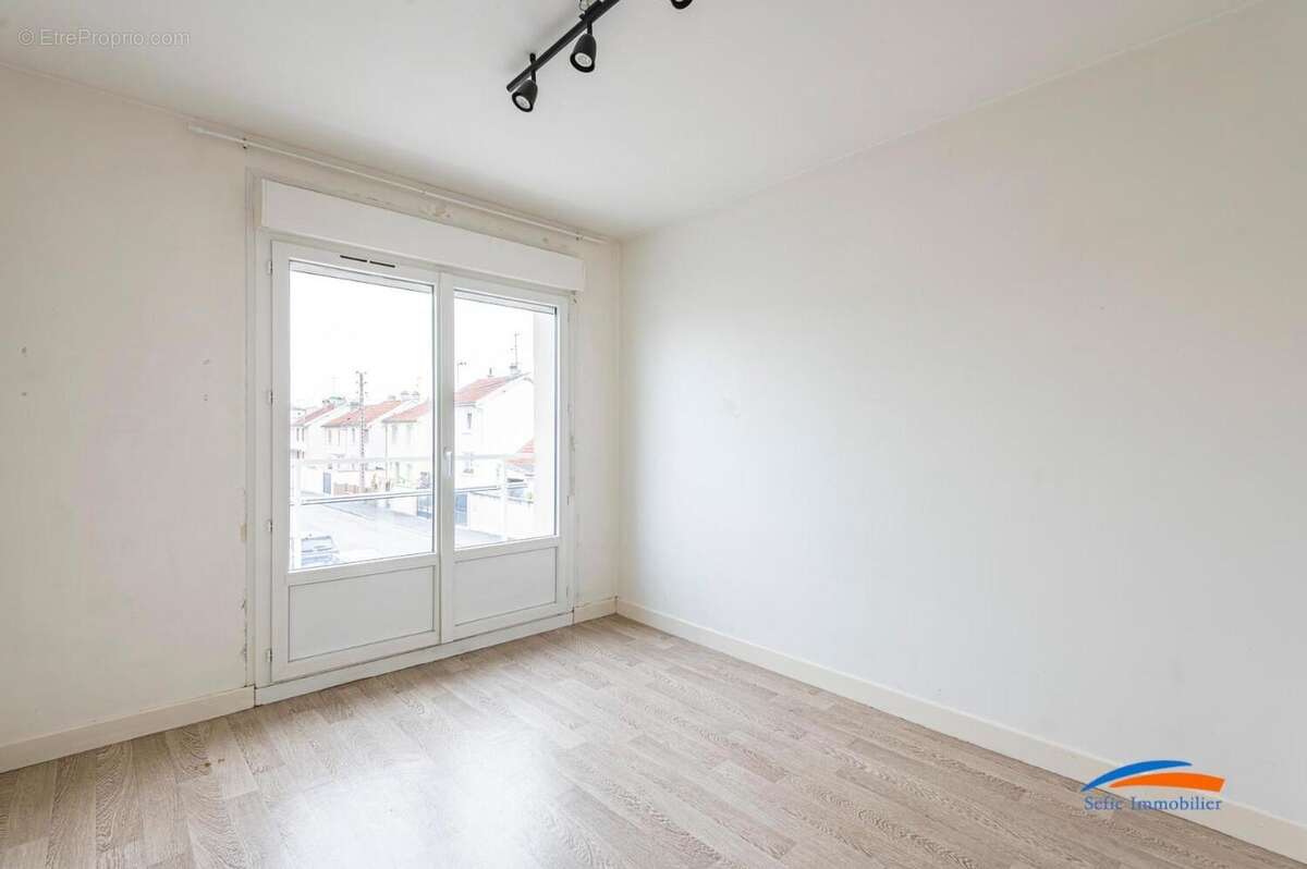   - Appartement à REIMS