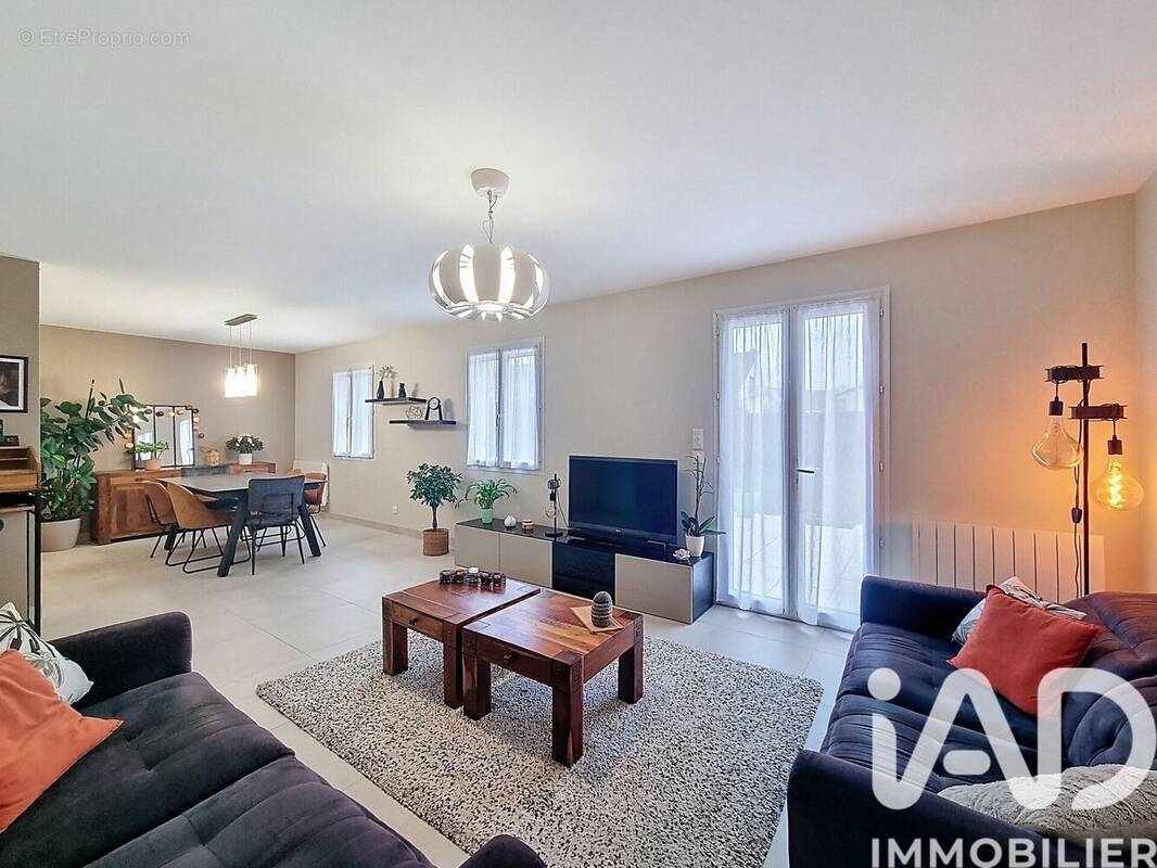 Photo 1 - Maison à SAINT-GERMAIN-SUR-MORIN