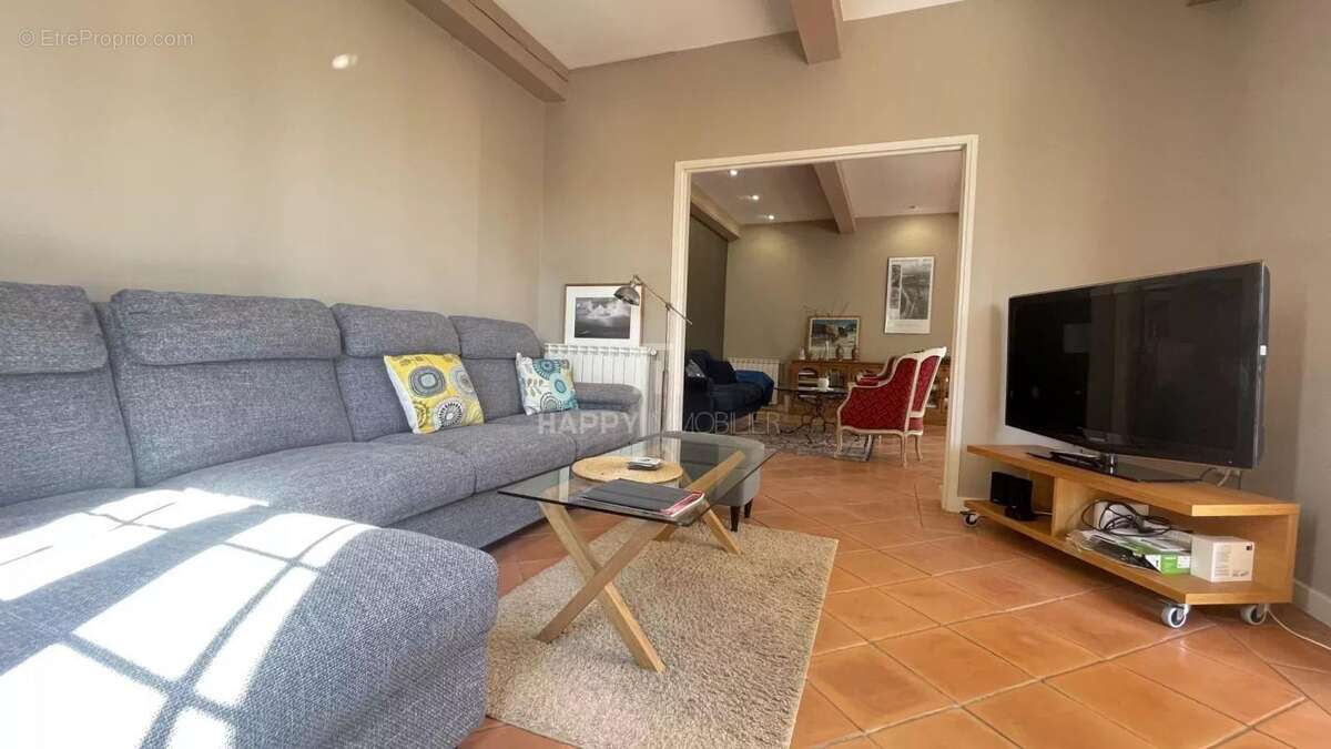 Maison à FONTVIEILLE