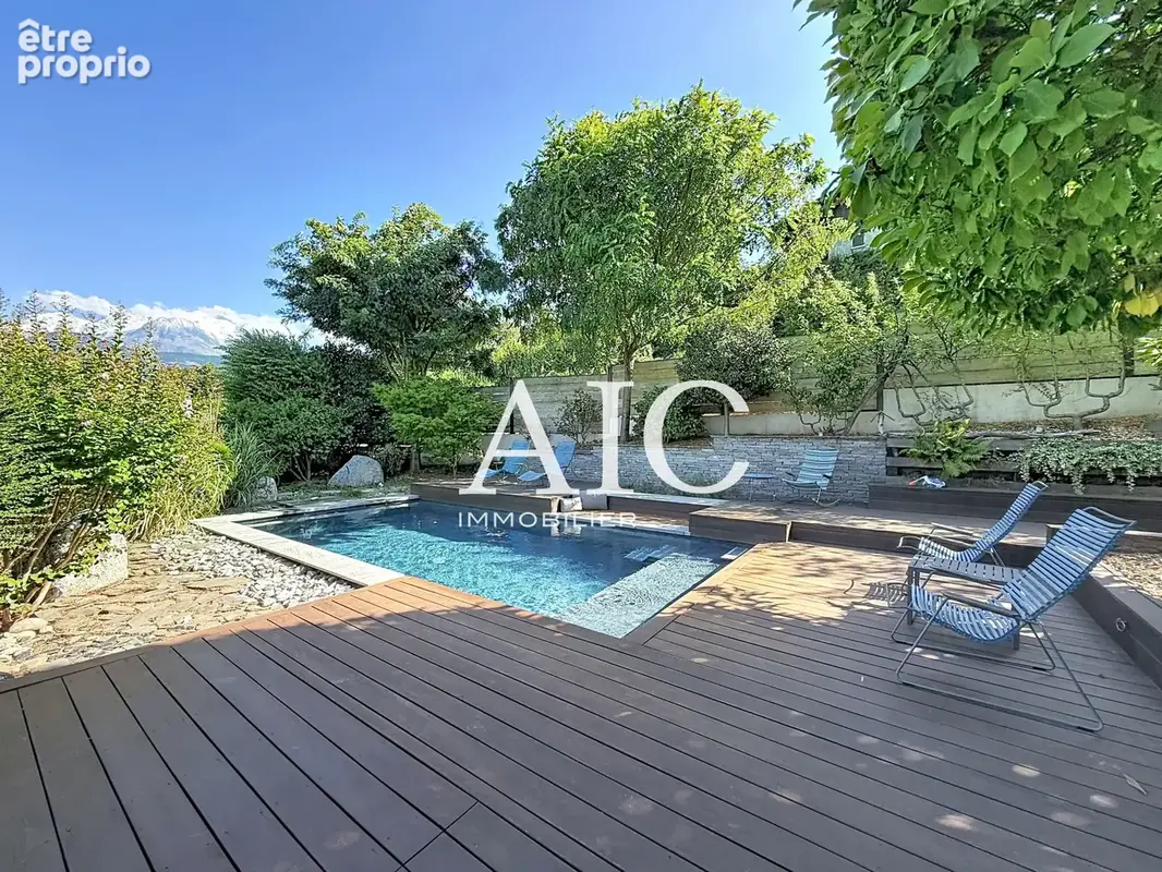 Chalet de caractère avec piscine et vue panoramique sur le Mont-Blanc - photo 26