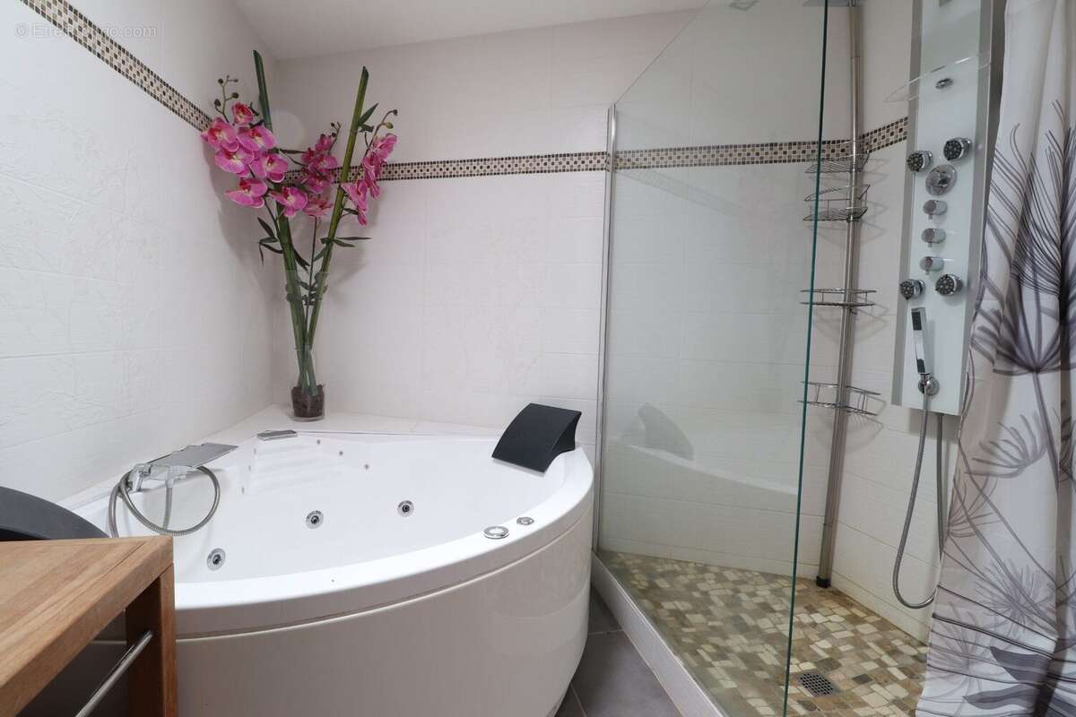 Maison à BEAUCHASTEL