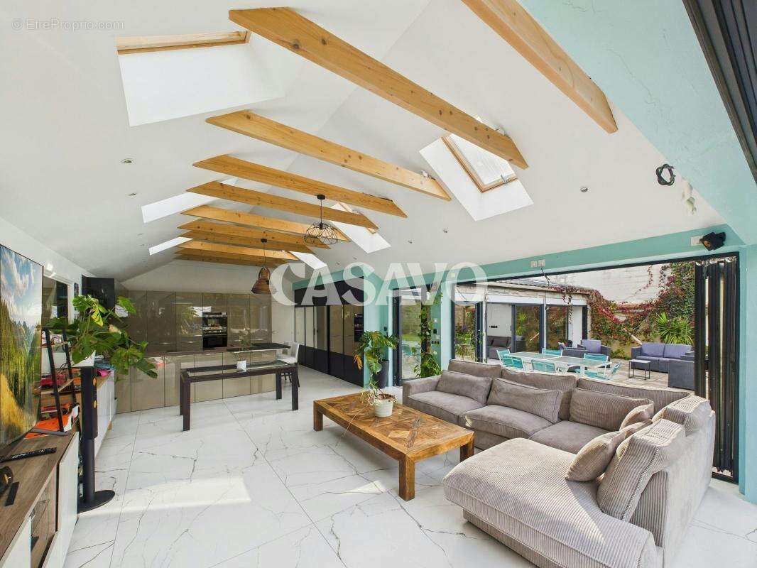 Vente Maison 5 pièces de 120m² - 94100 Saint-Maur-des-Fossés - photo 2