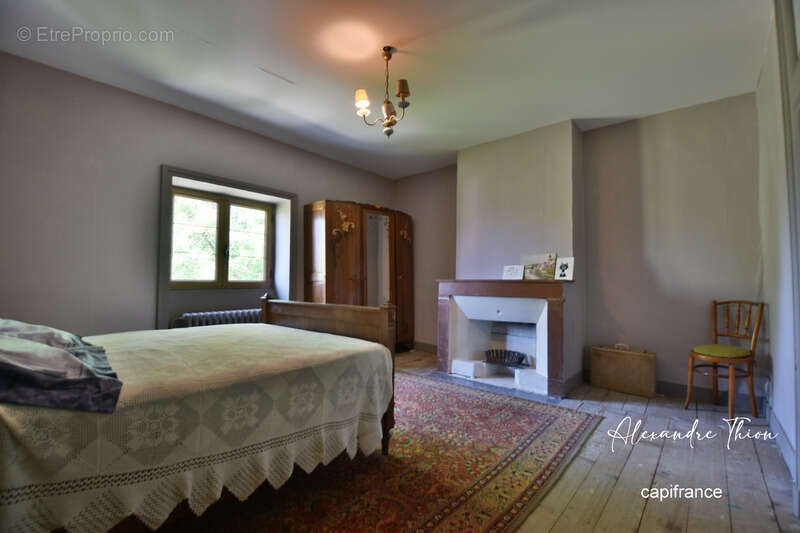 Maison à CHAZEY-SUR-AIN