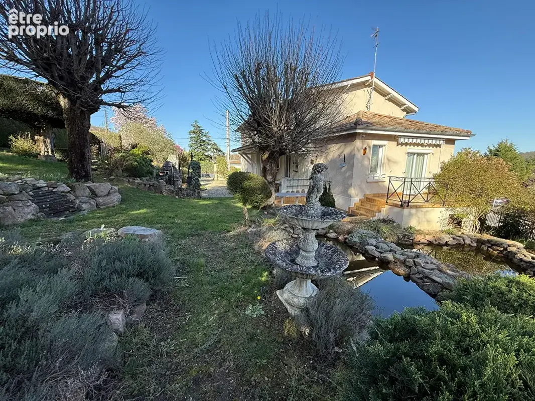 Le charme d'une maison familiale avec 147 m² et un bel extérieur - photo 2