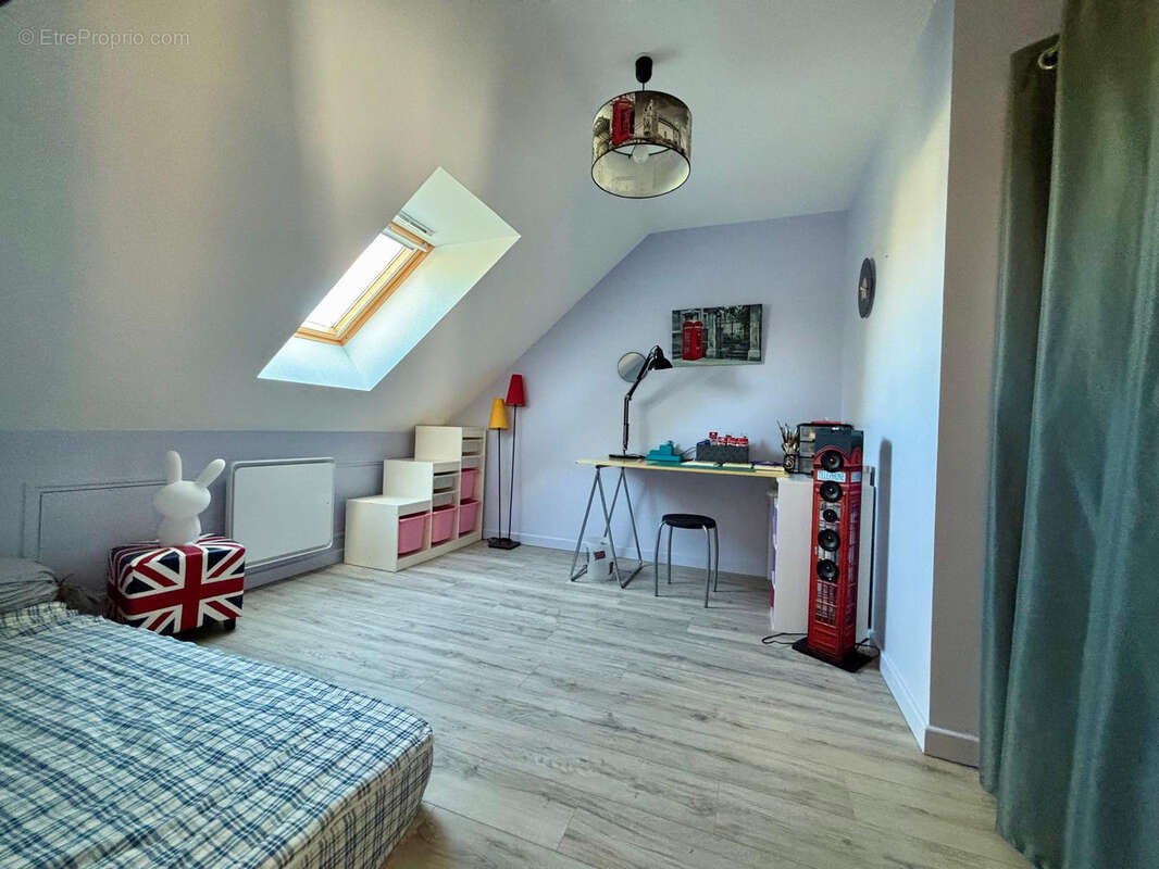 Maison à LE PERRAY-EN-YVELINES