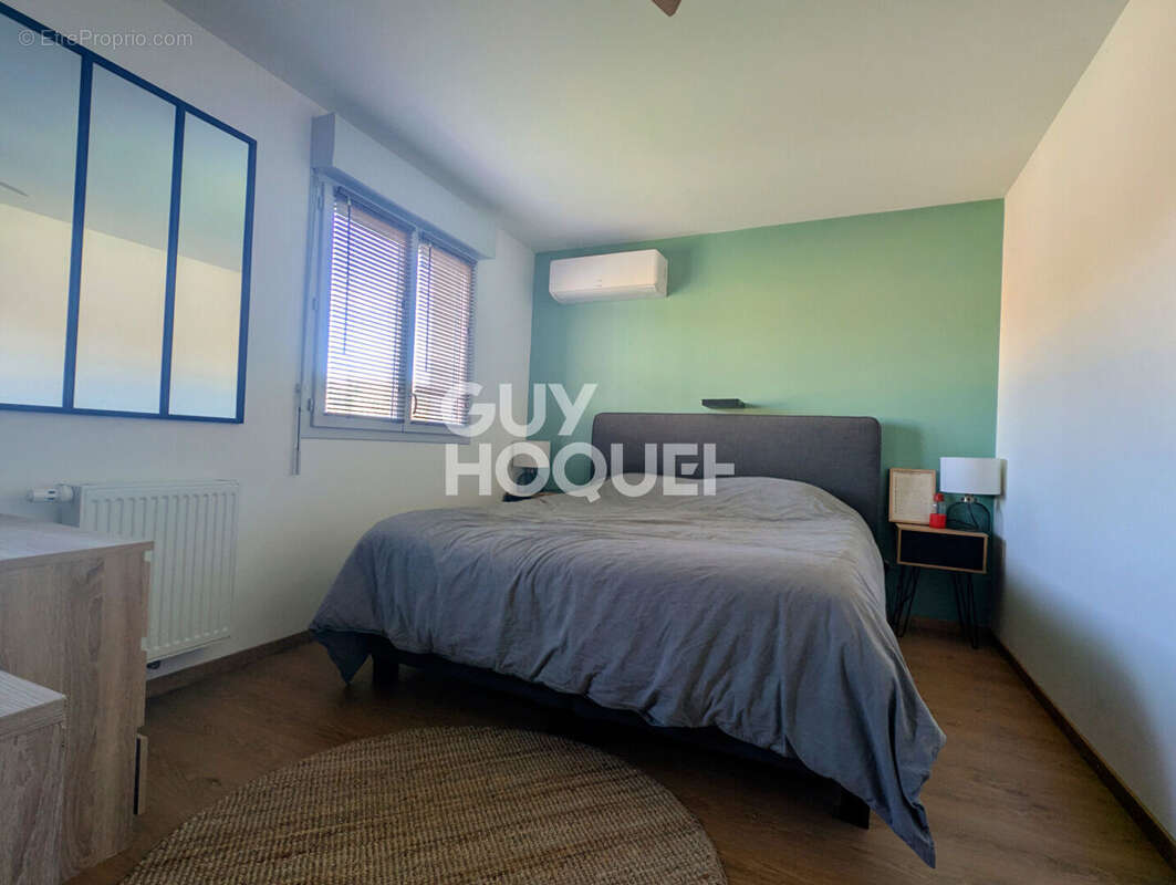 Maison à PONT-EVEQUE