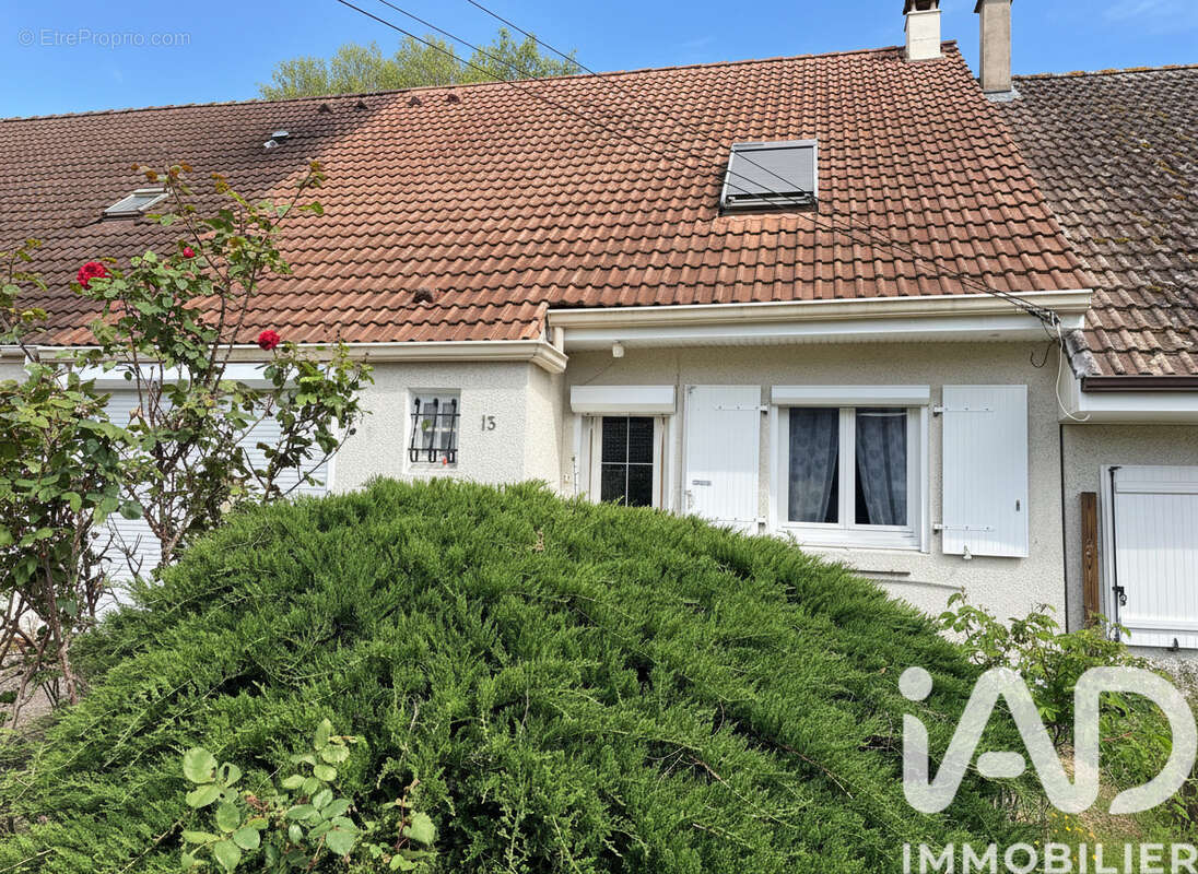 Photo 3 - Maison à SAINT-AMAND-MONTROND
