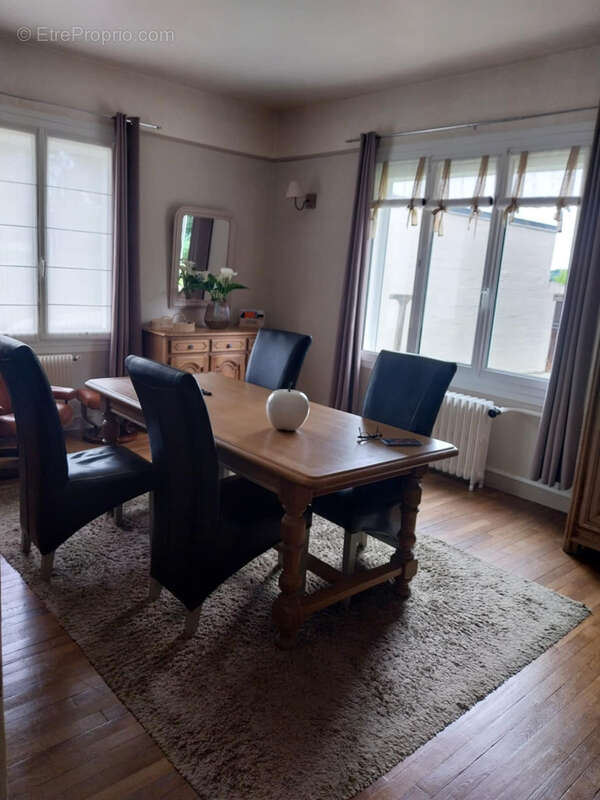 Maison à NEUFCHATEL-EN-BRAY