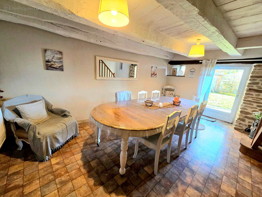 Maison en pierres au charme intemporel - photo 17