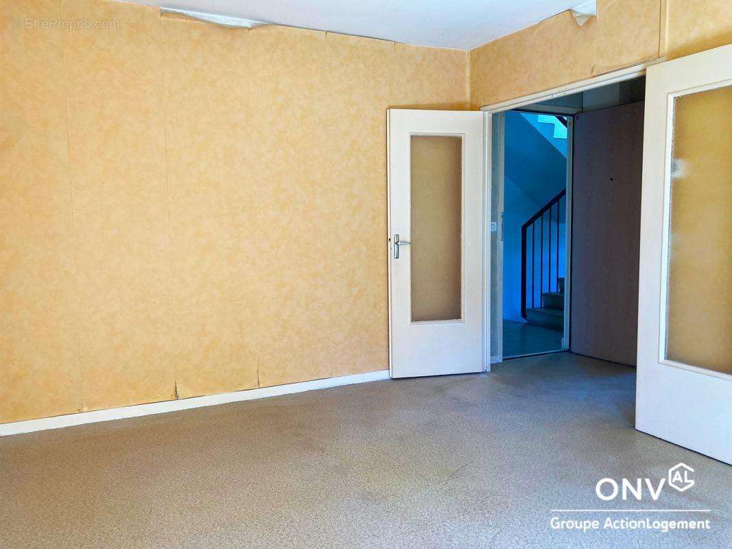 Appartement à PONT-EVEQUE