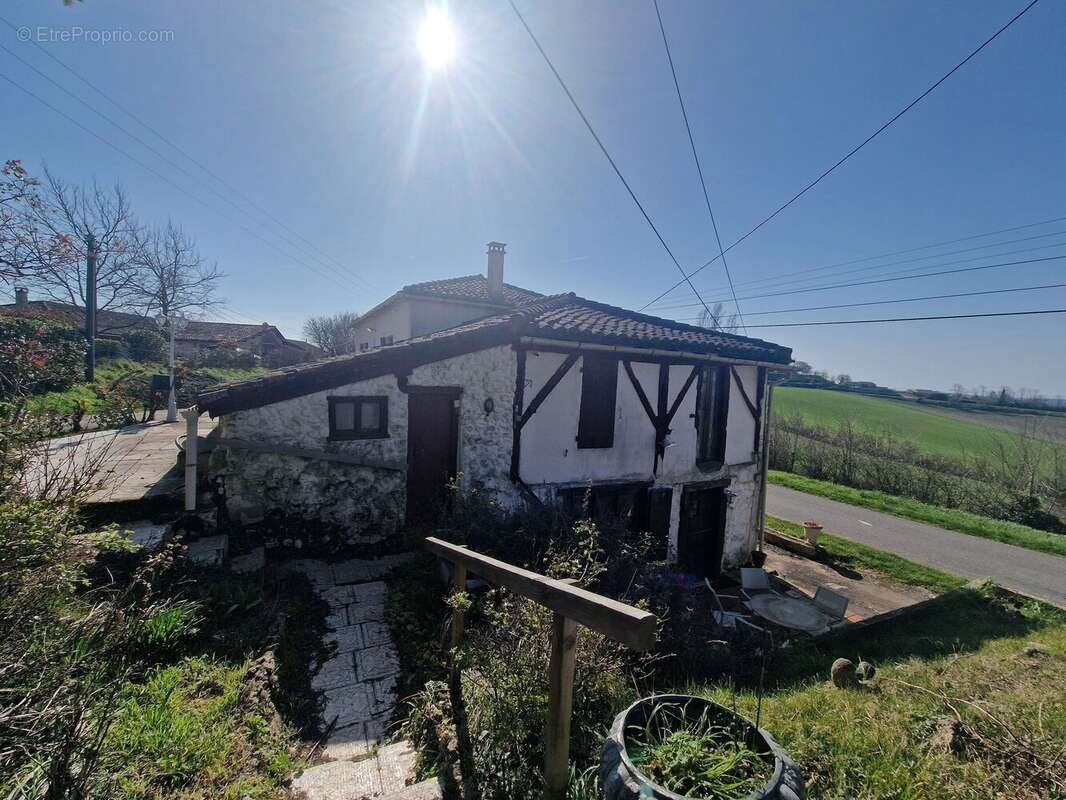 Charmante maison en pierre avec piscine à la sortie d'un village - photo 15