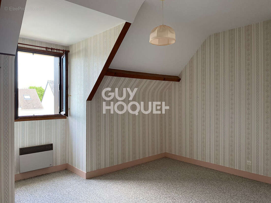 Maison à BEAUMONT-DU-GATINAIS