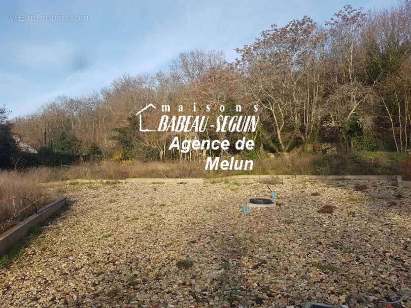 Terrain à BOISSETTES