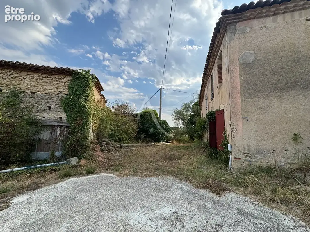 FORENTIN, Maison à rénover de 466 m² - photo 3