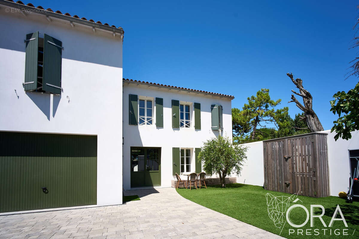 Maison 206 m² à Rivedoux-Plage  - photo 2