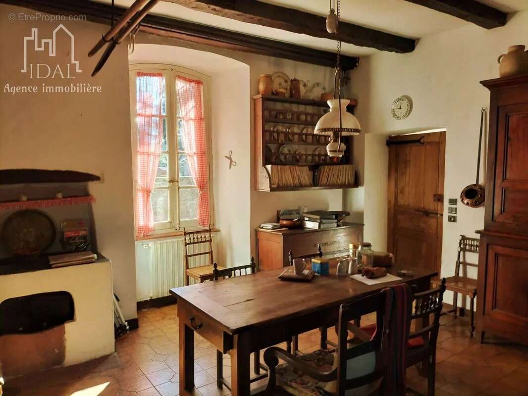 Maison à SAINT-AFFRIQUE