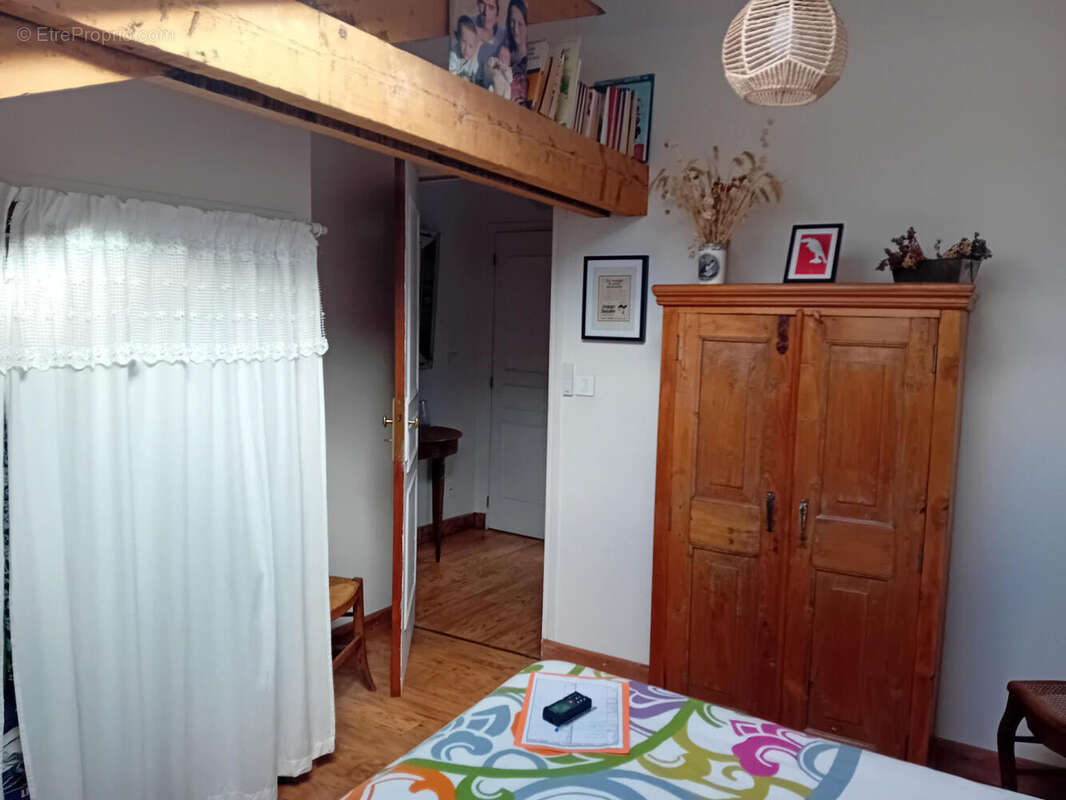 placard de la chambre - Maison à CAHORS