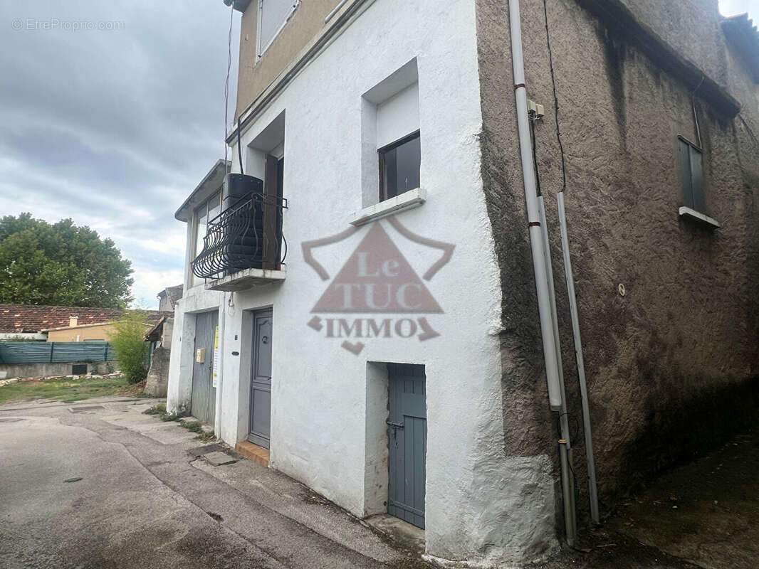 Maison à SAINT-VICTOR-DE-MALCAP