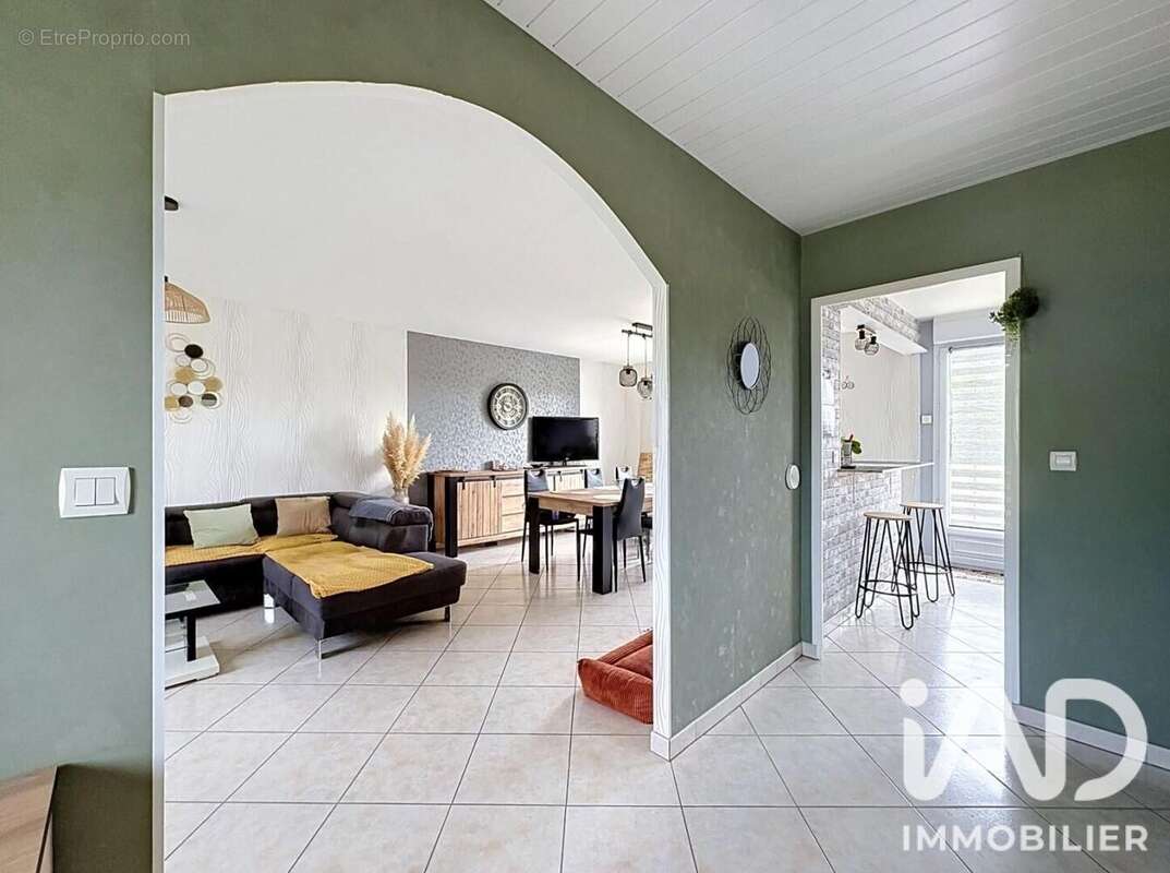 Photo 2 - Maison à BRUGNY-VAUDANCOURT