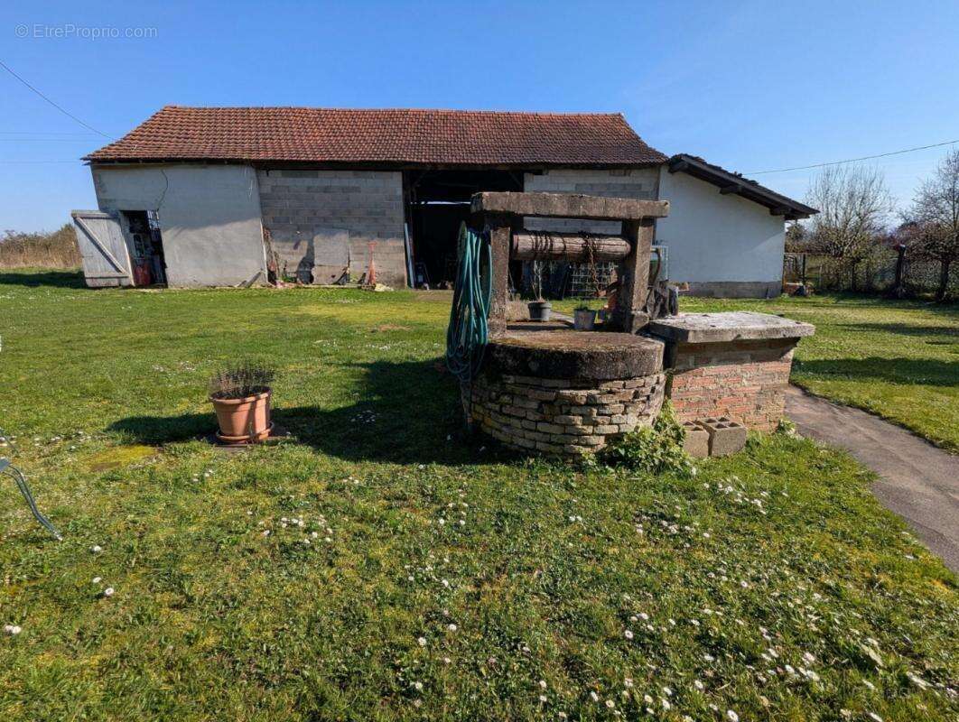 Maison à SAINT-BONNET-EN-BRESSE