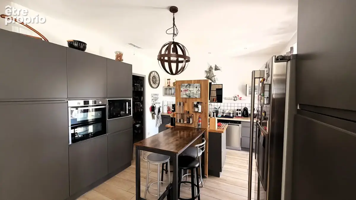 Maison moderne plain-pied 134 m2, 4 chambres, piscine, garage, DPE A sur parcelle de 805 m2 - photo 8