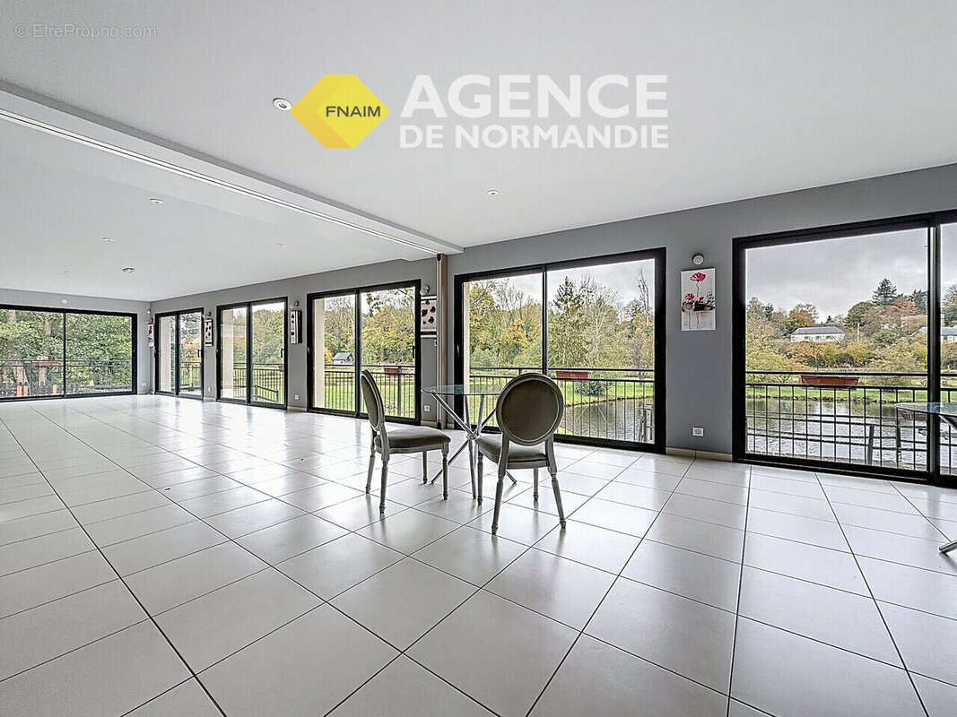 Maison à MONTREUIL-L&#039;ARGILLE