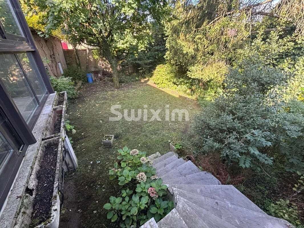 Propriété de caractère de 268 m² avec tour médiévale - photo 17