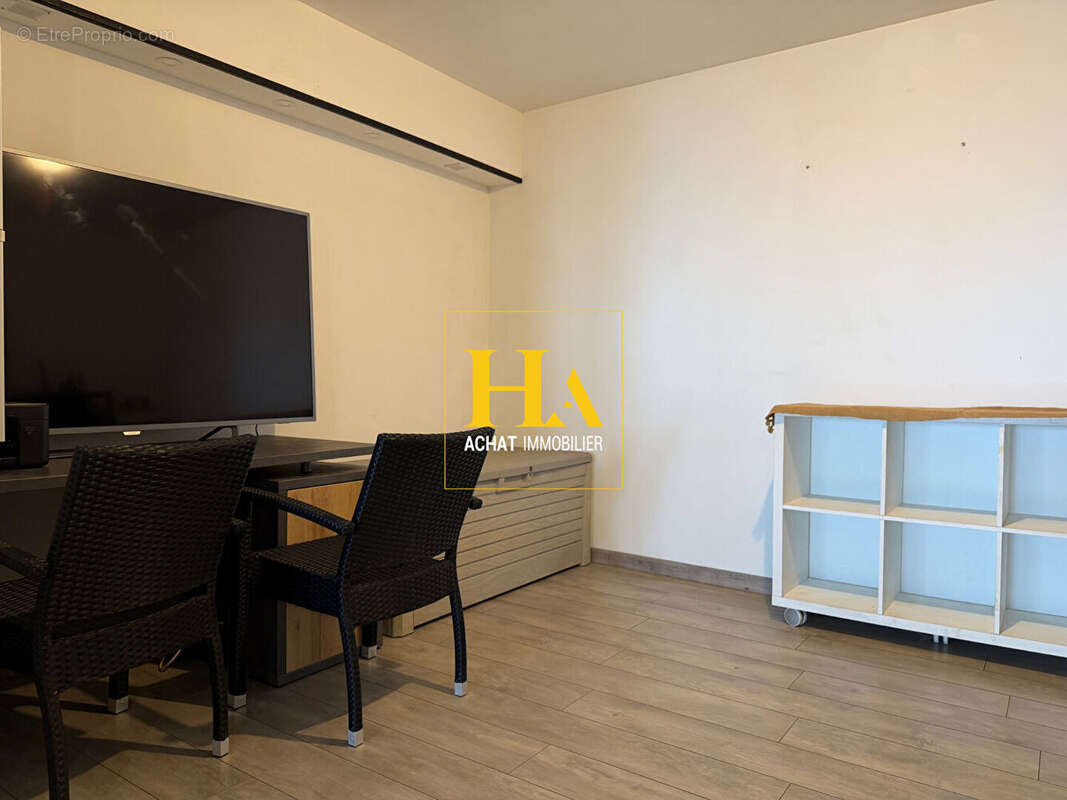 En exclusivité ! Appartement T3 de 70 m2 avec vue mer à Cap Camélia - photo 3